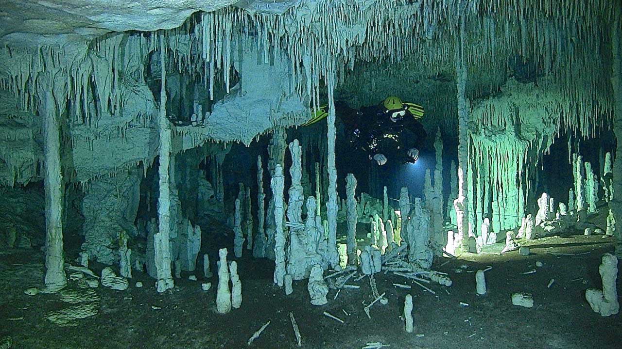 Cenote Dos Pisos