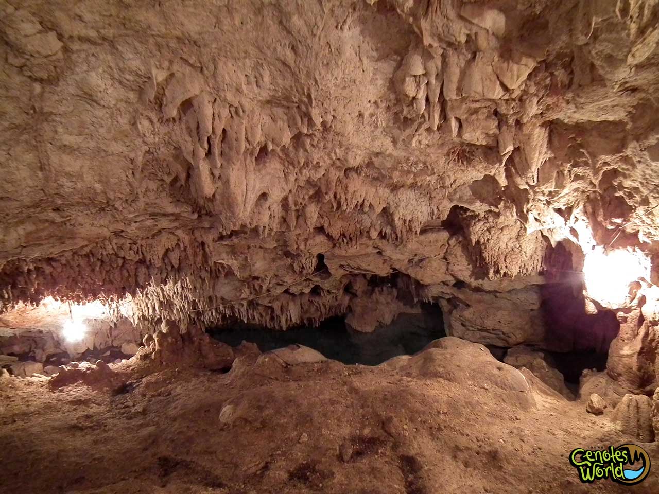 Cenote Golondrinas